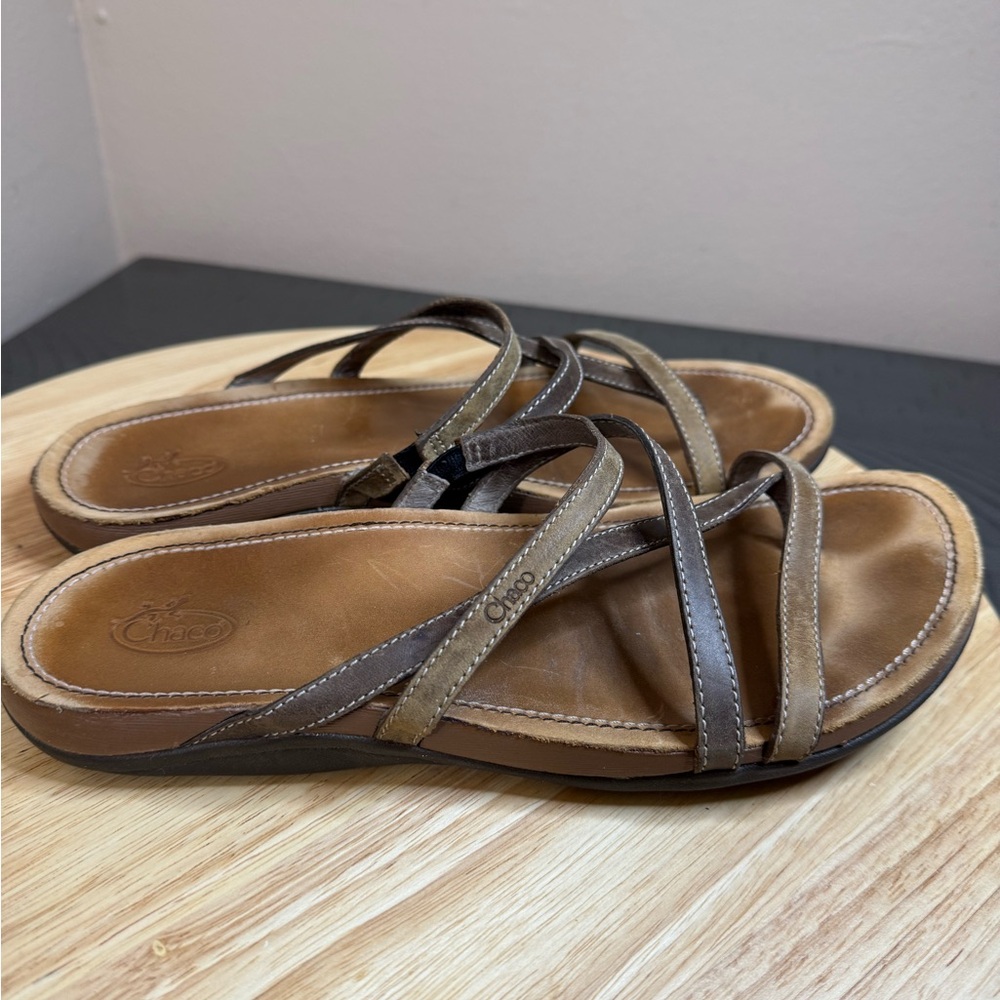 Chaco Women’s leather strap sandals - Picture 2 of 10